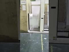 Ostrzeżony ekran prysznicowy ze szkła